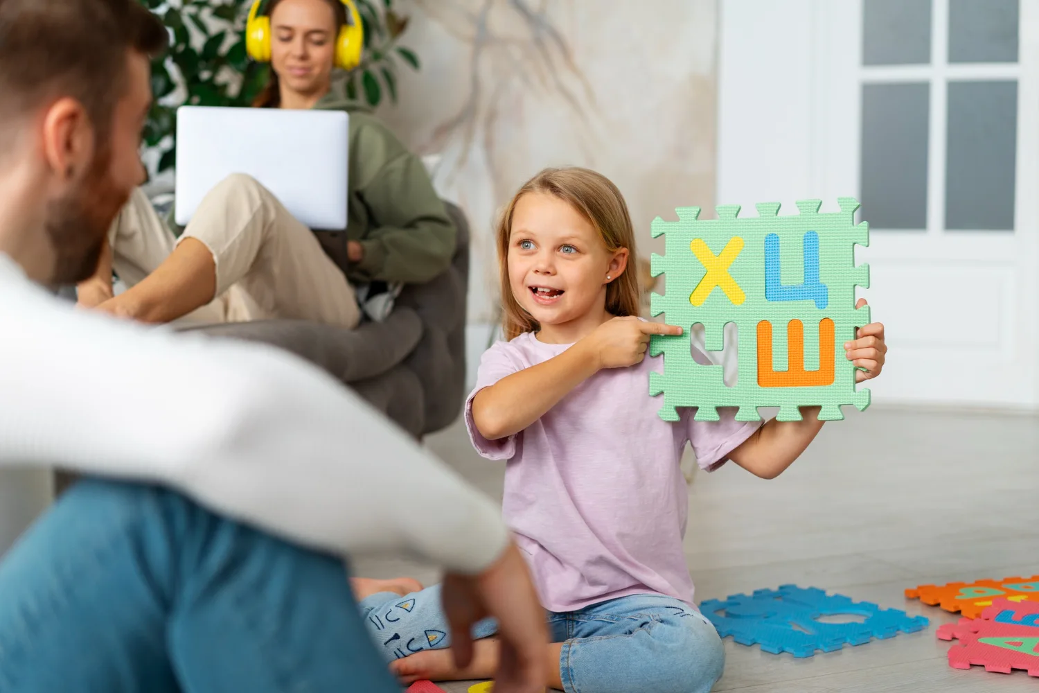 15 راهکار ساده برای آموزش زبان انگلیسی به کودکان در منزل