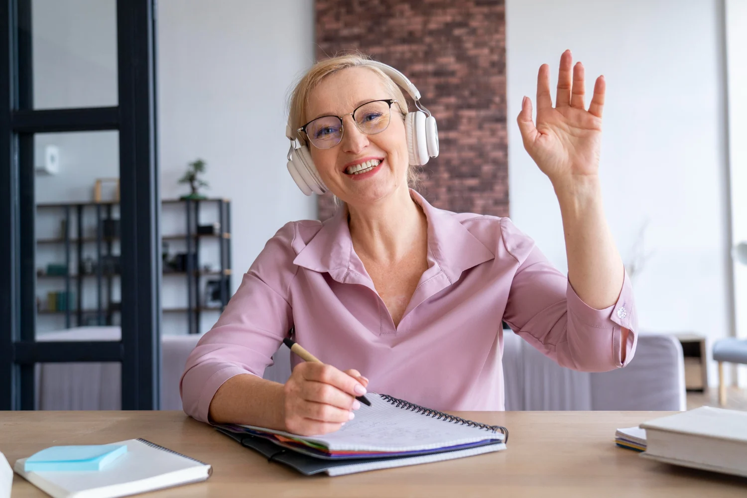 2149072472 - 직장인을 위한 영어 회화 향상 팁 7가지: 필리핀 화상영어 활용법
